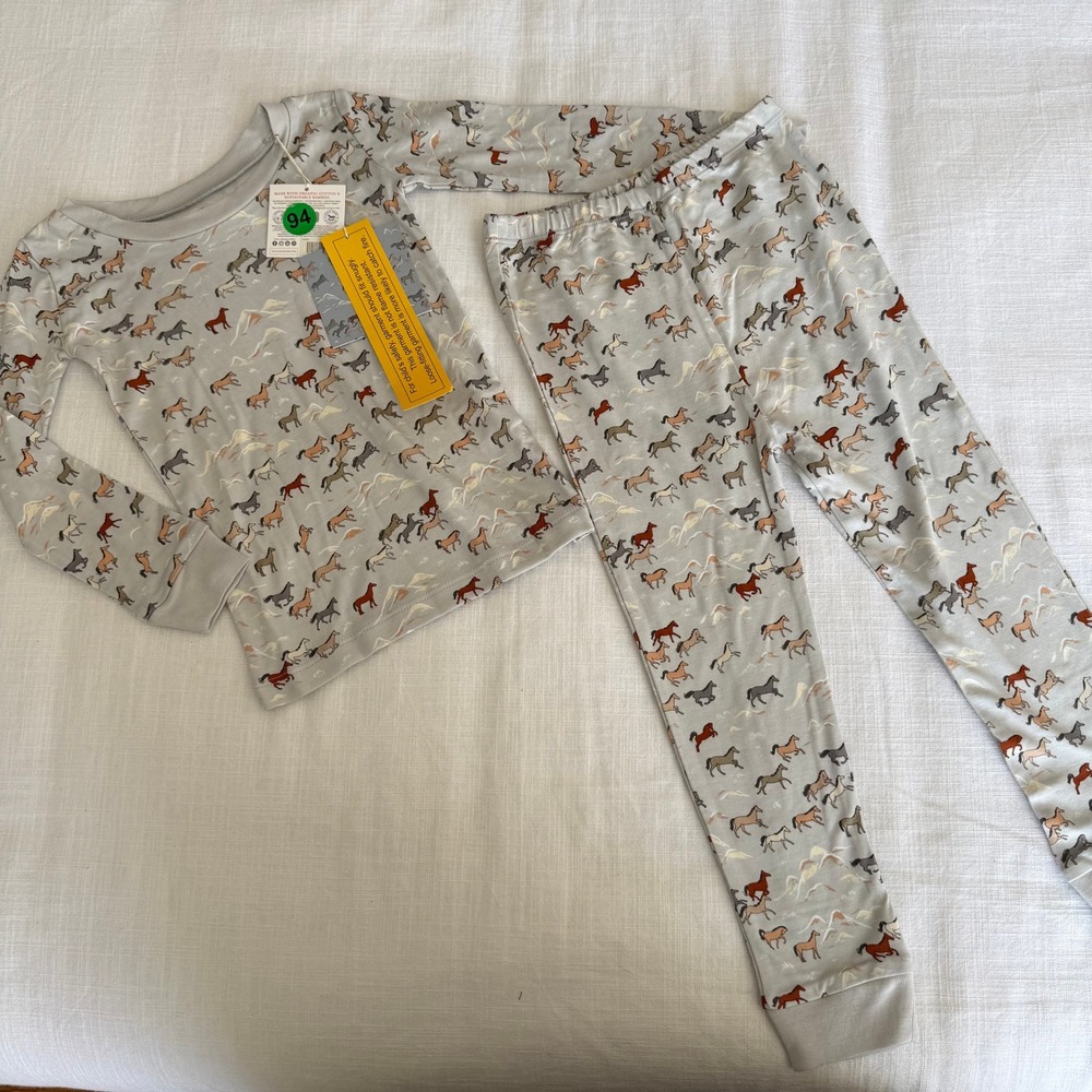 Apple Park Kids Horse Print Bamboo‎ Organic Cotton Pajama Set Grey 4T NEW